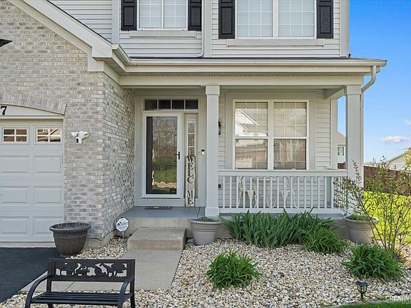 Excellent porch area is perfect for enjoying your morning coffee.