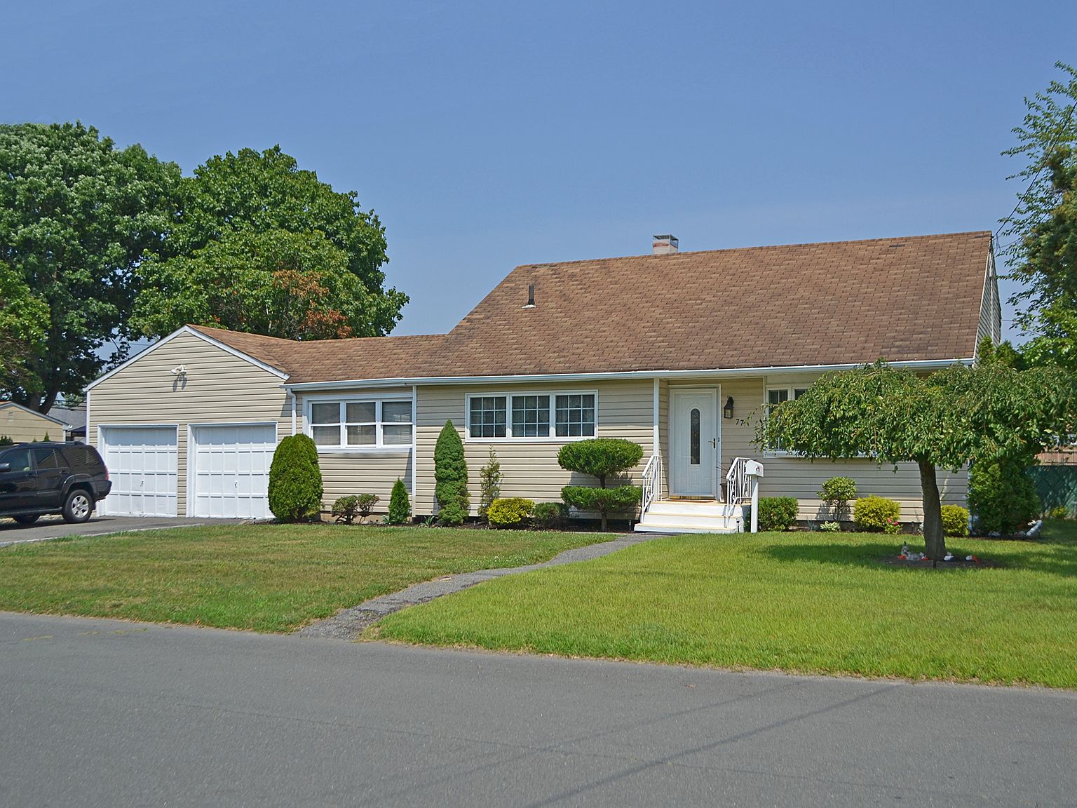 77 Osceola Ave, Deer Park, NY 11729 Zillow