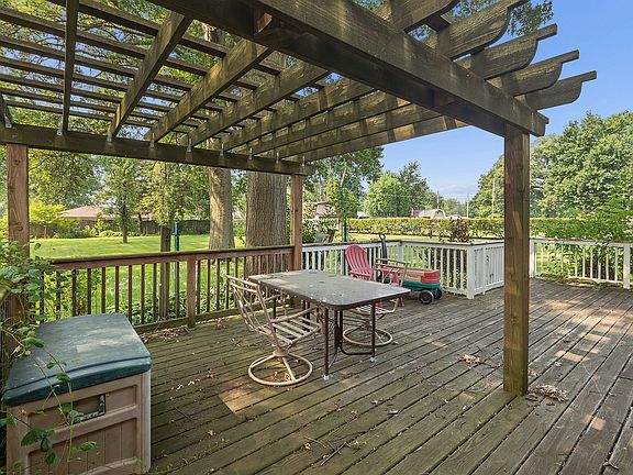 5th image of 16041 W Kathryn Ave