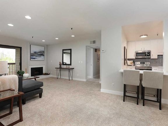 4th image of 49 Showers Dr APT A339