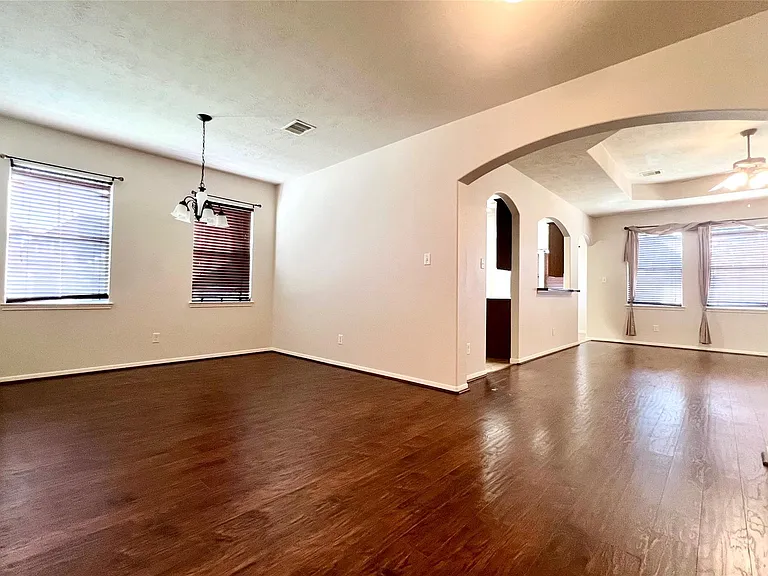 26114 Silver Timbers Ln — Photo 5