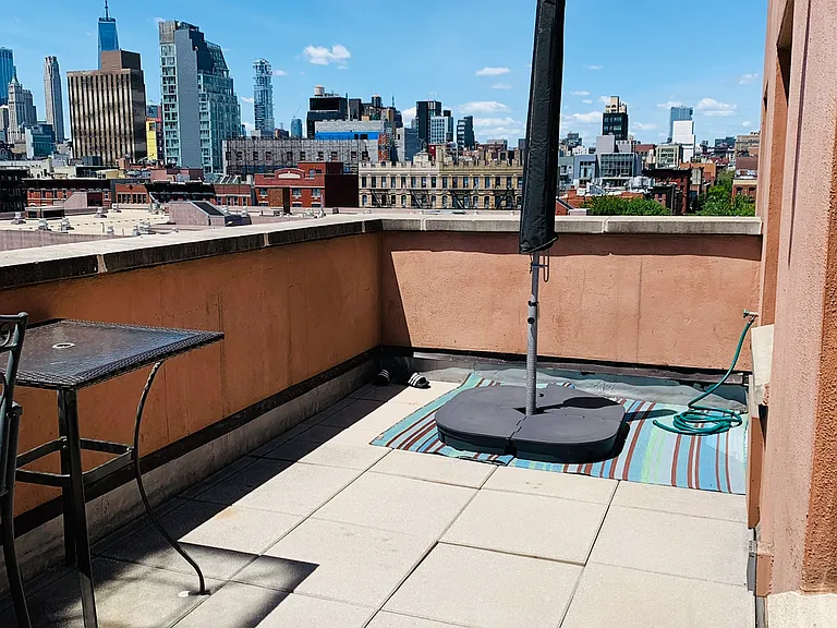 164 Stanton St #8B — Photo 1