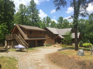 422 Jay Bird Dr, Sylva, NC 28779
