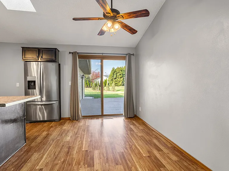 1324 Bluebird Ct — Photo 5