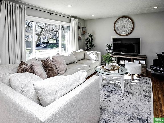 3rd image of 13516 Trendwood Dr
