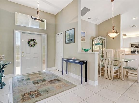 3rd image of 27081 Pinetrail Ct