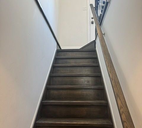 4th image of 108 Cardinal Cres