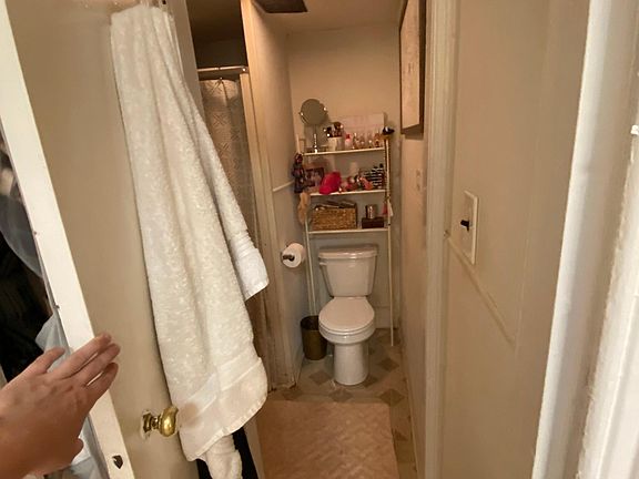 5th image of 1417 E Columbia Ave APT 1F