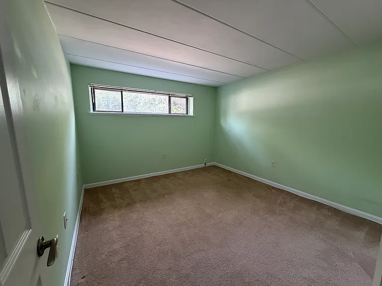 100 Roberts Ln #101 — Photo 22