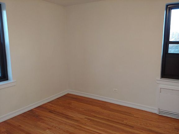 3rd image of 21306 75th Ave APT 6L
