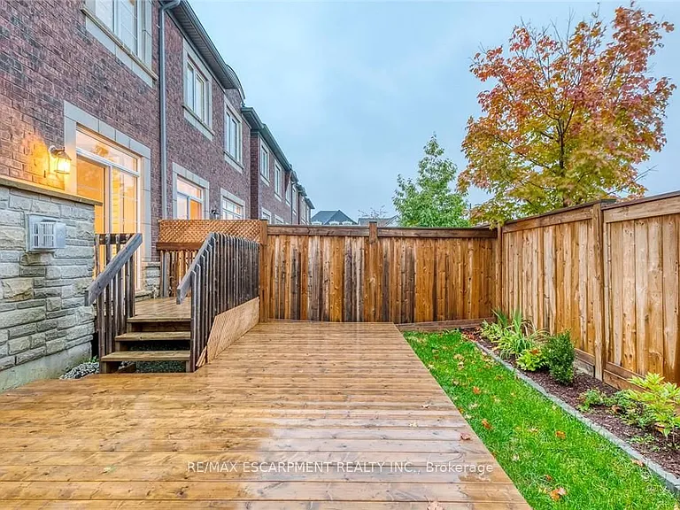 3087 Eberly Woods Dr — Photo 40