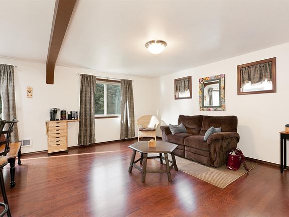 2nd image of 4650 144th Pl NE