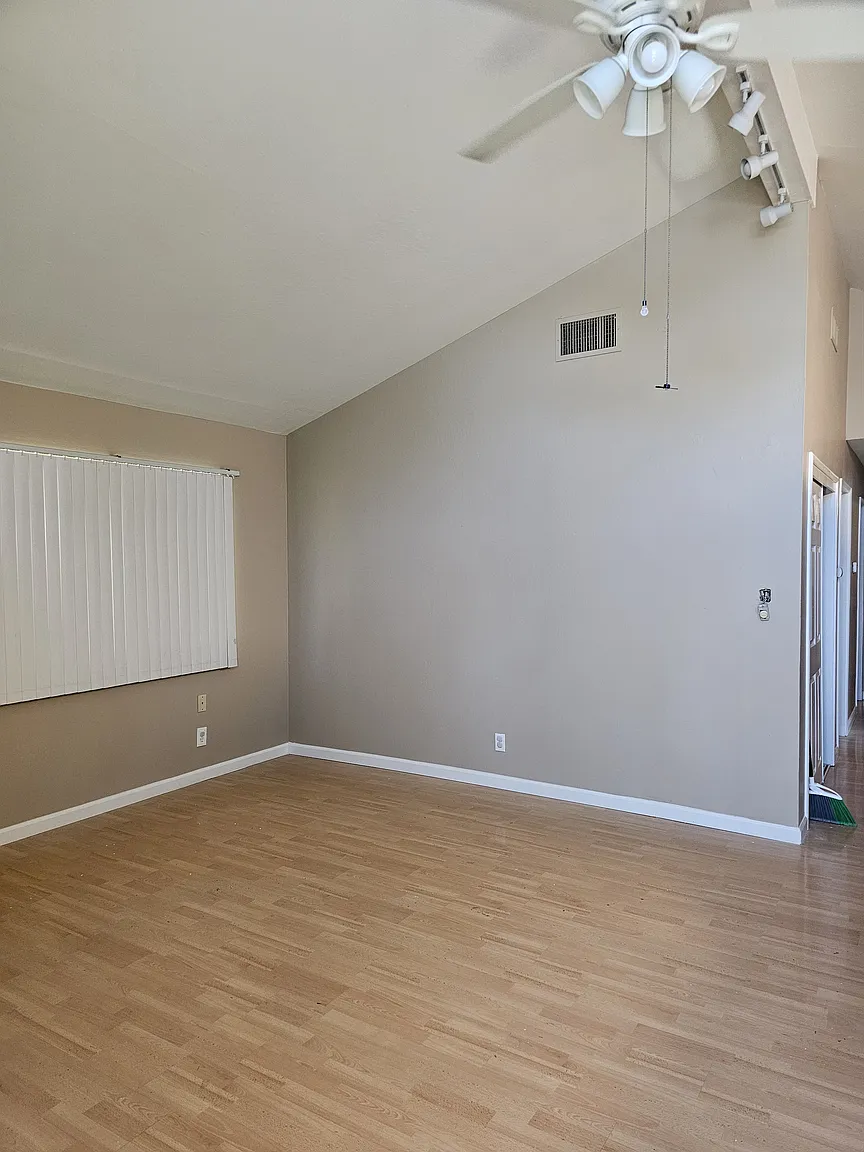 8254 Tanoak Way photo 1