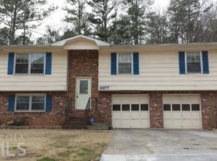 6377 Valley Dale Dr, Riverdale, GA 30274