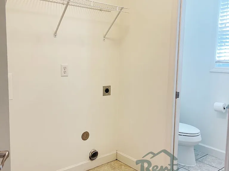 25 Meredith Dr #25 — Photo 10