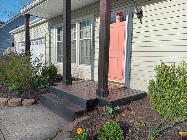 305 18th Ave N, Greenwood, MO 64034