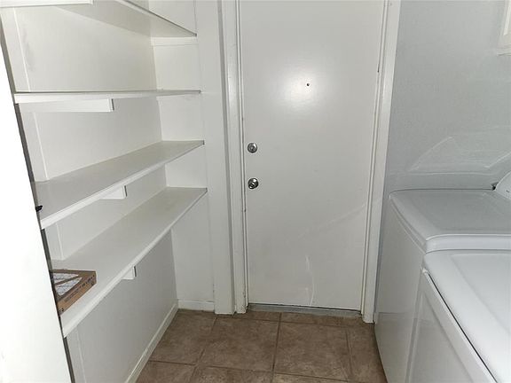 5th image of 13941 Hollowgreen Dr #4
