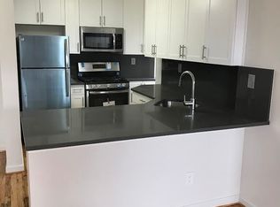 20210 42nd Ave APT 3A, Bayside, NY 11361