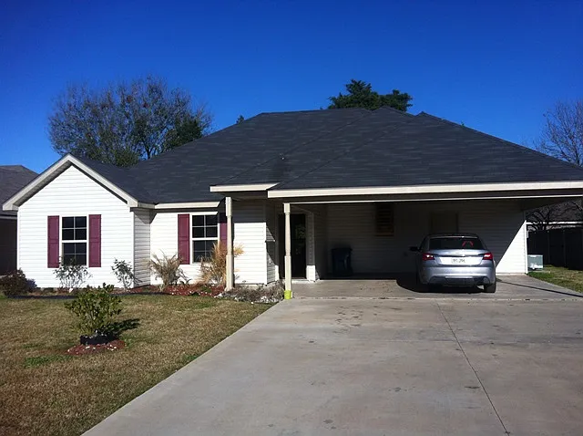917 Lillian Michel Dr — Photo 19