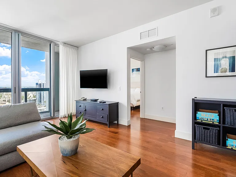 6899 Collins Ave #1409 — Photo 18