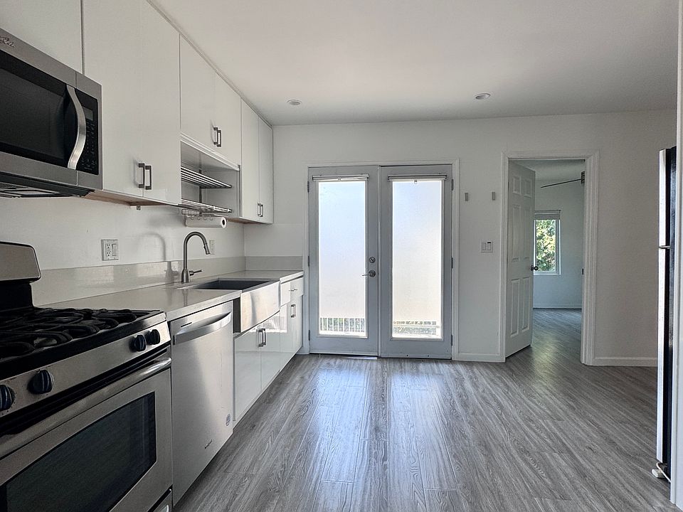 1st image of 1203 N Avenue 50 #1/2