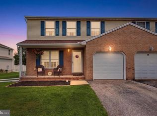 1990 Wyatt Cir, Dover, PA 17315