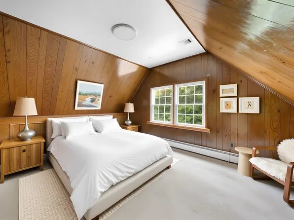 246-14 137th Road image 8 of 26