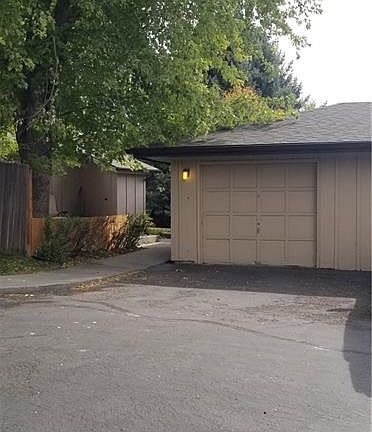 2nd image of 1907 Rehberg Ln APT 1