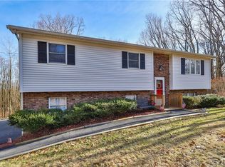1369 Grand Mesa Dr, Effort, PA 18330