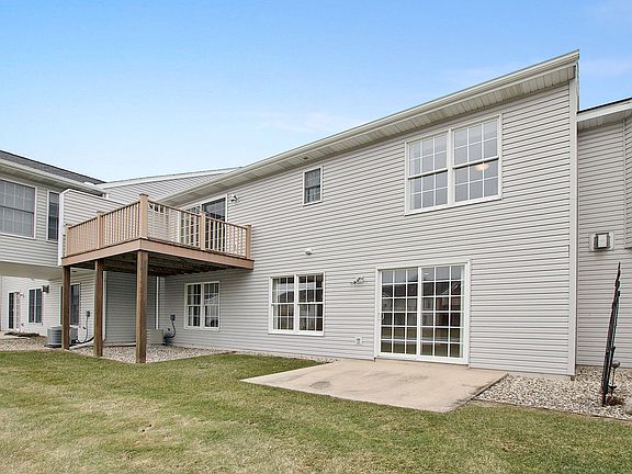 3rd image of 11284 Kingfisher Ct