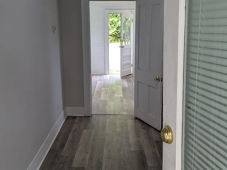 408 Church St — Photo 10