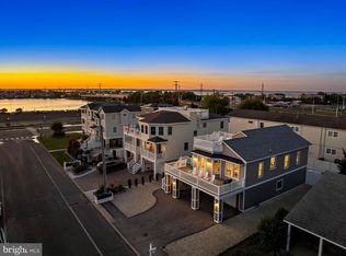 369 W 10th St, Ship Bottom, NJ 08008