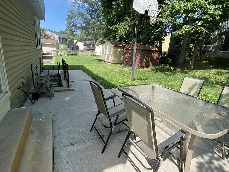 8513 Woodfall Rd — Photo 27