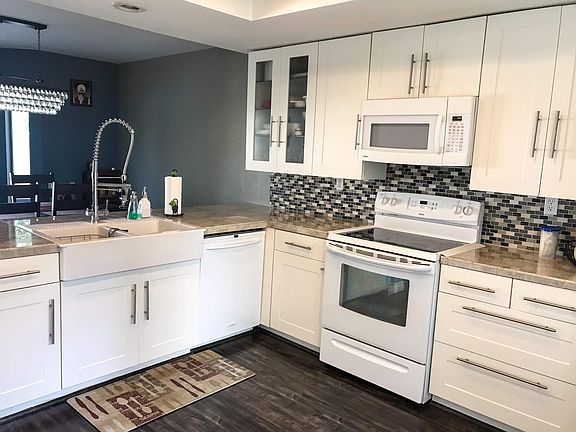 2nd image of 6024 E Morningview Dr