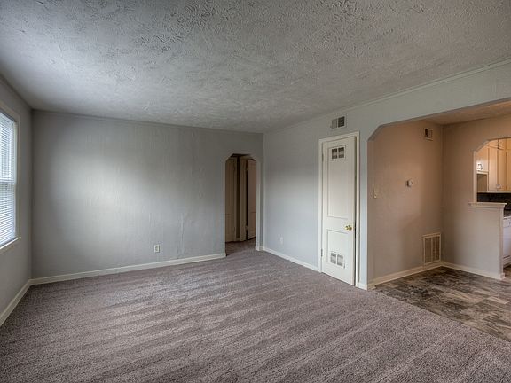 5th image of 119 N 38th St #3