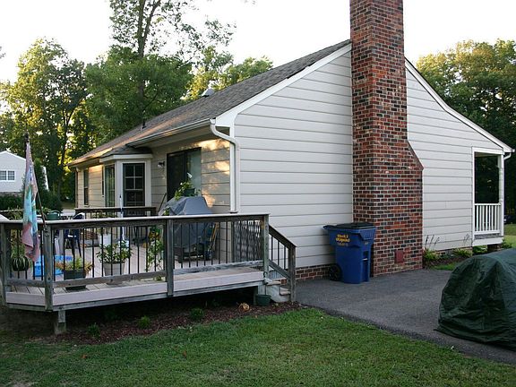 2nd image of 4601 Greenbriar Dr