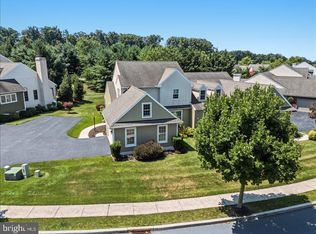 13 Parkside Dr, Elverson, PA 19520