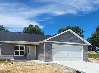 102 Wabash Dr, Chandler, IN 47610