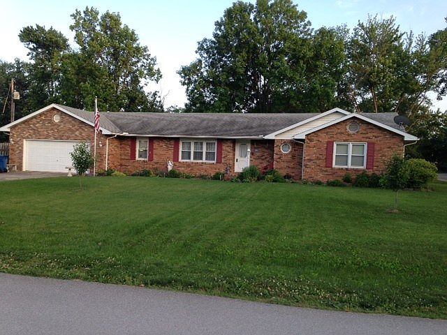 1st image of 469 E Clauss Ave