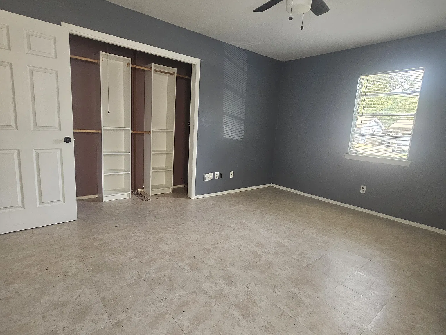 2 bed, 976 sqft, $1,800 — Photo 2