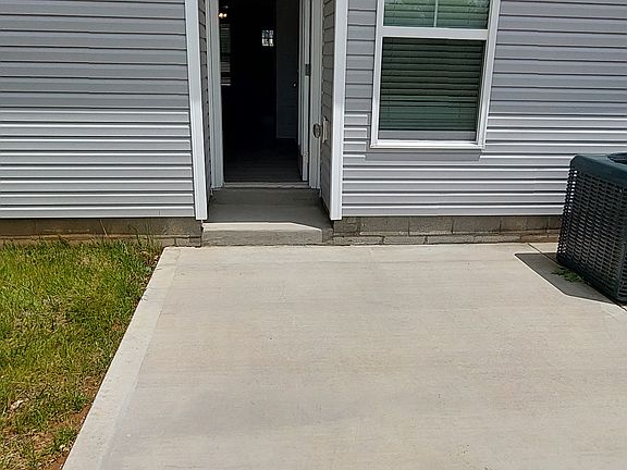 4th image of 276 Quarry Overlook Way
