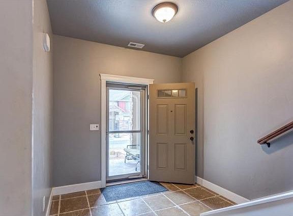 4th image of 1231 N Baycrest Dr Unit 105