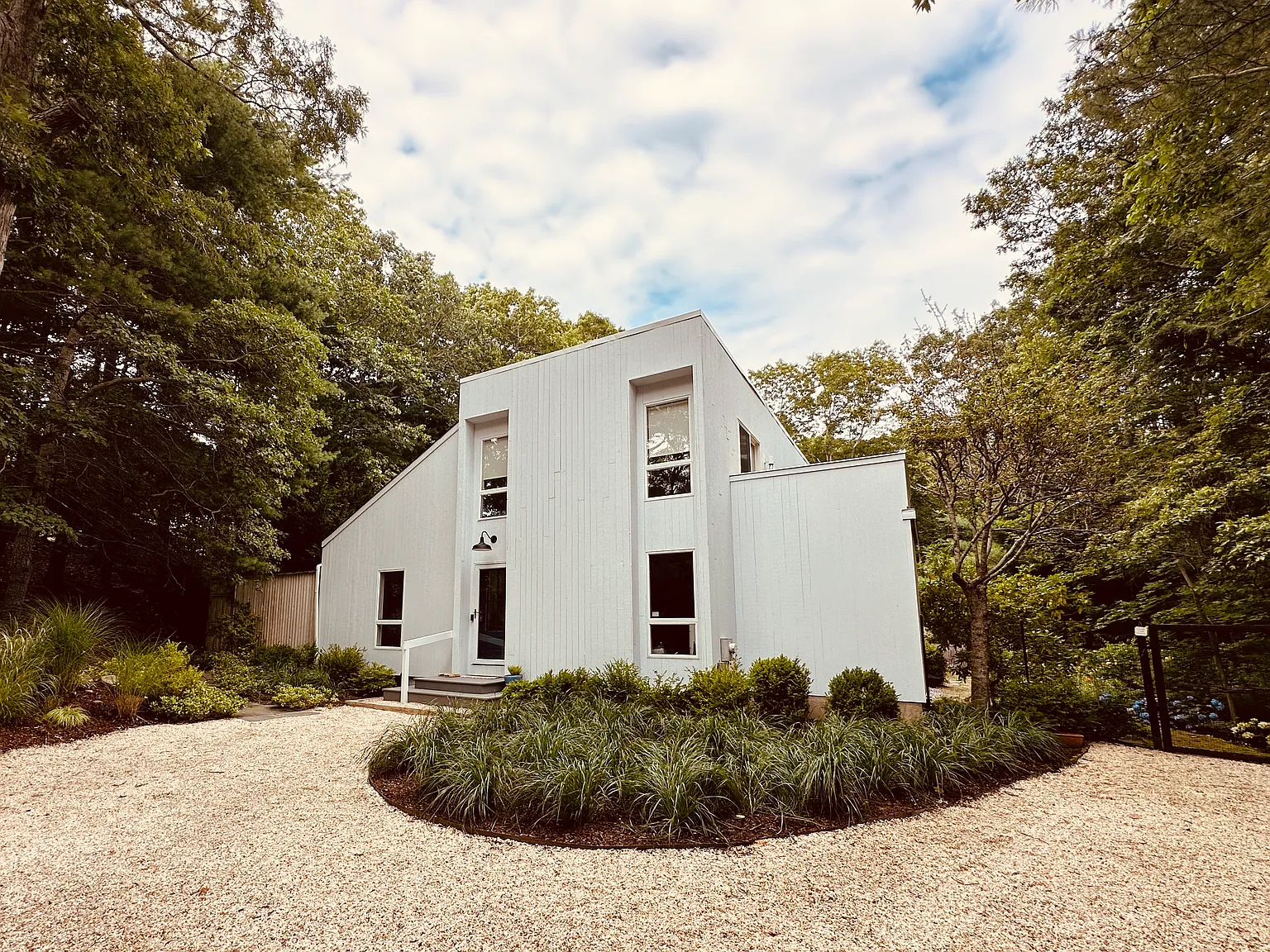 Wonderful East Hampton July-Aug 2027 Rental Retreat — Photo 4