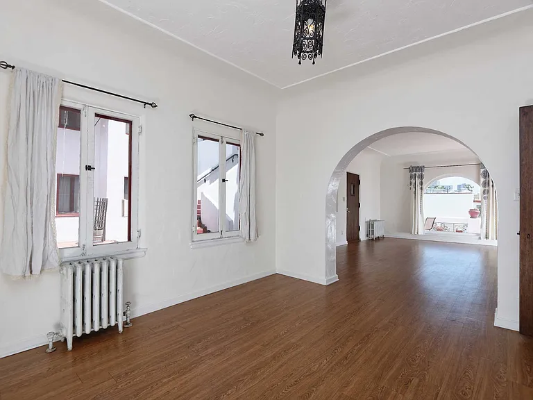 2344 Curlew St #5 — Photo 15