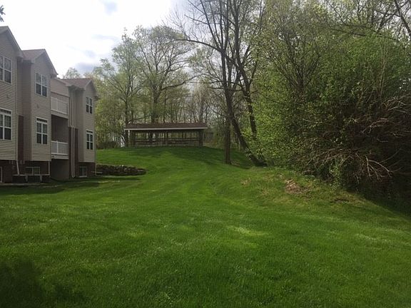 3rd image of W140N9964 Seven Pines Way Unit D