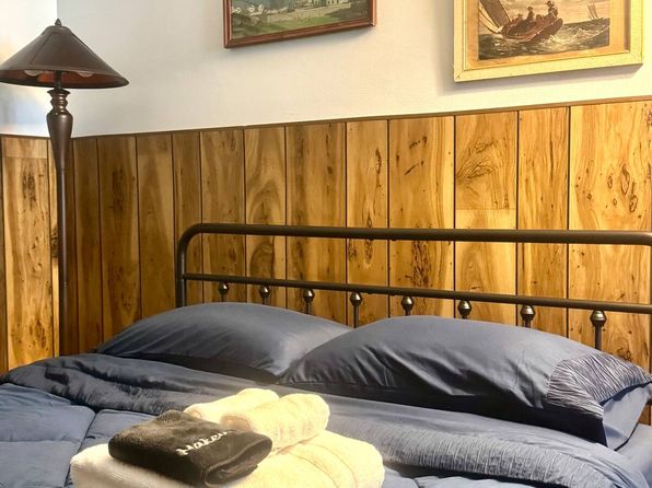 1007 S Division Ave #11