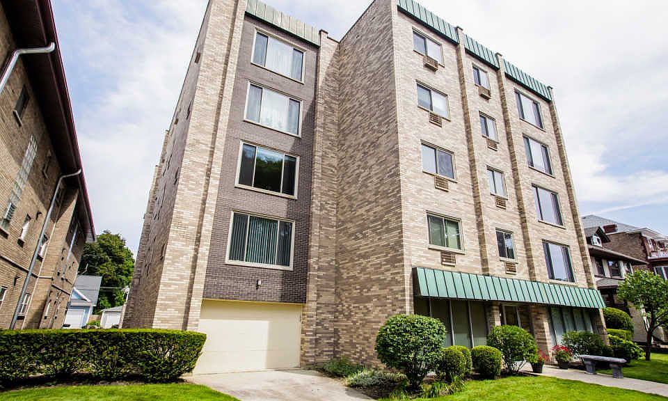 1st image of 224 S Oak Park Ave APT 5D