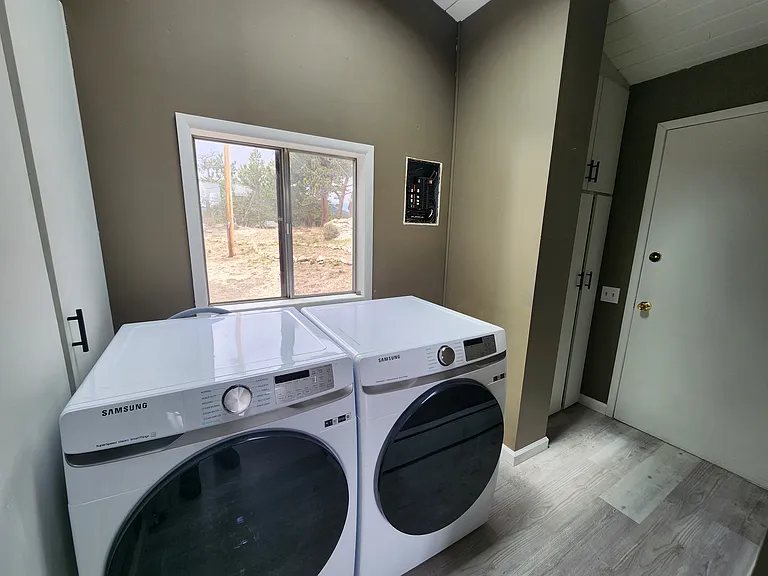 2090 Marys Lake Rd — Photo 5
