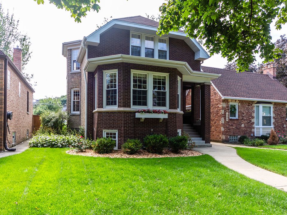 1st image of 4923 W Catalpa Ave
