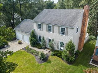 287 Brockmoore Dr, East Amherst, NY 14051